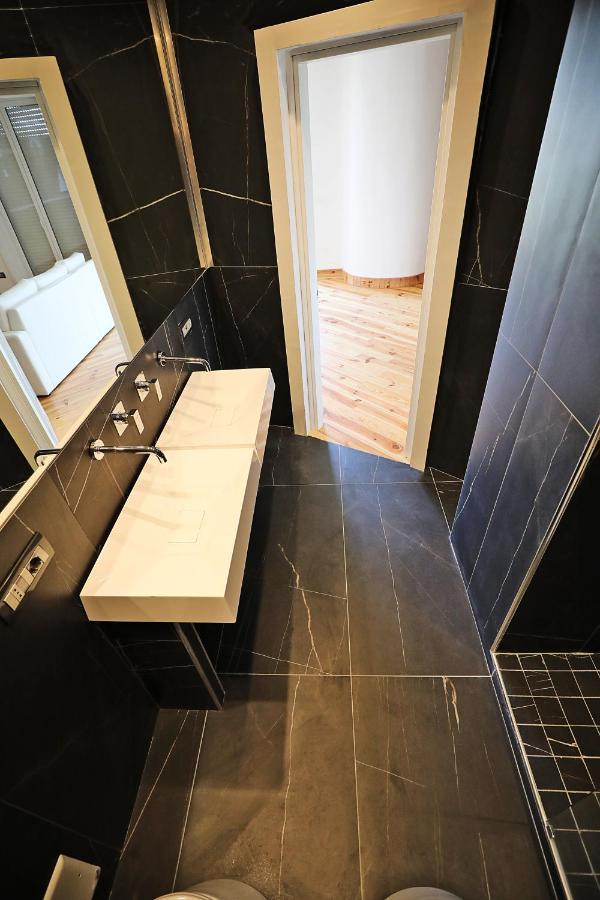 Mayfair Lifestyle Suites By Babylon Stay Napoli Eksteriør billede