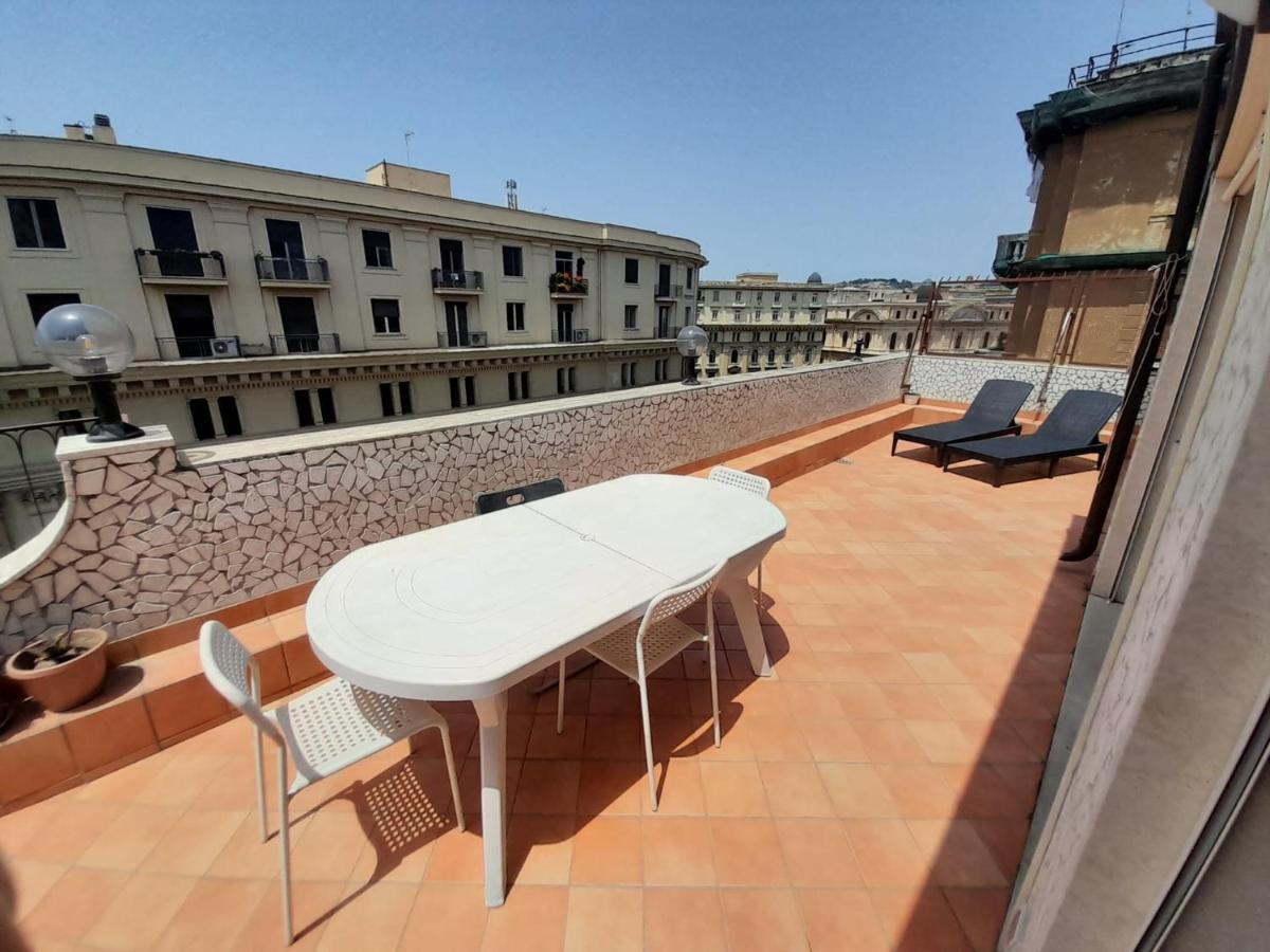 Mayfair Lifestyle Suites By Babylon Stay Napoli Eksteriør billede