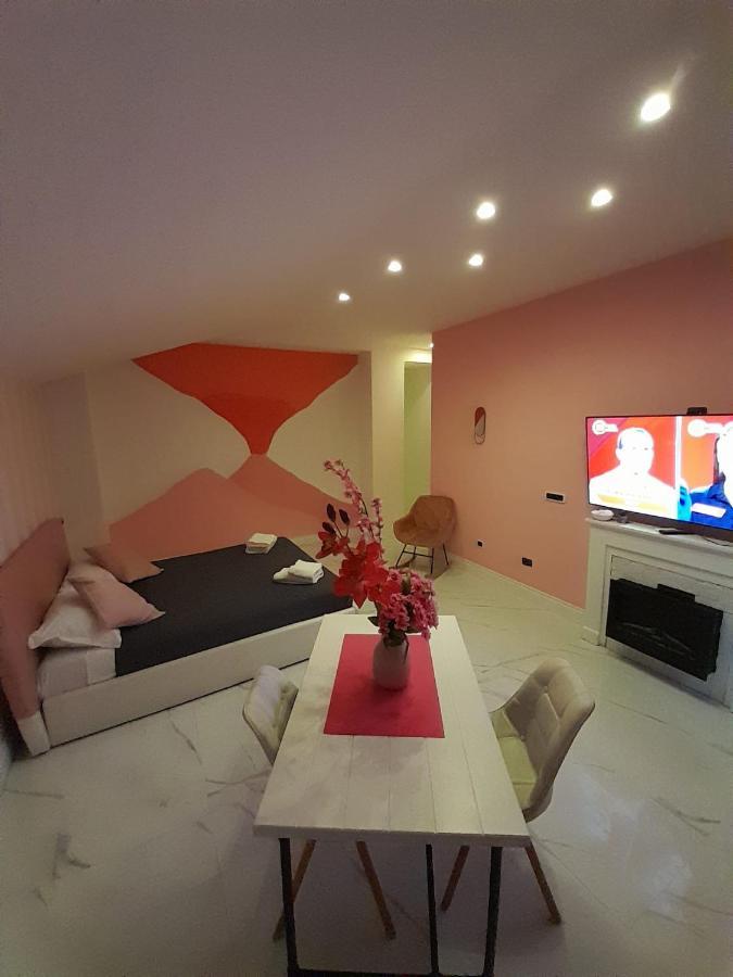 Mayfair Lifestyle Suites By Babylon Stay Napoli Eksteriør billede