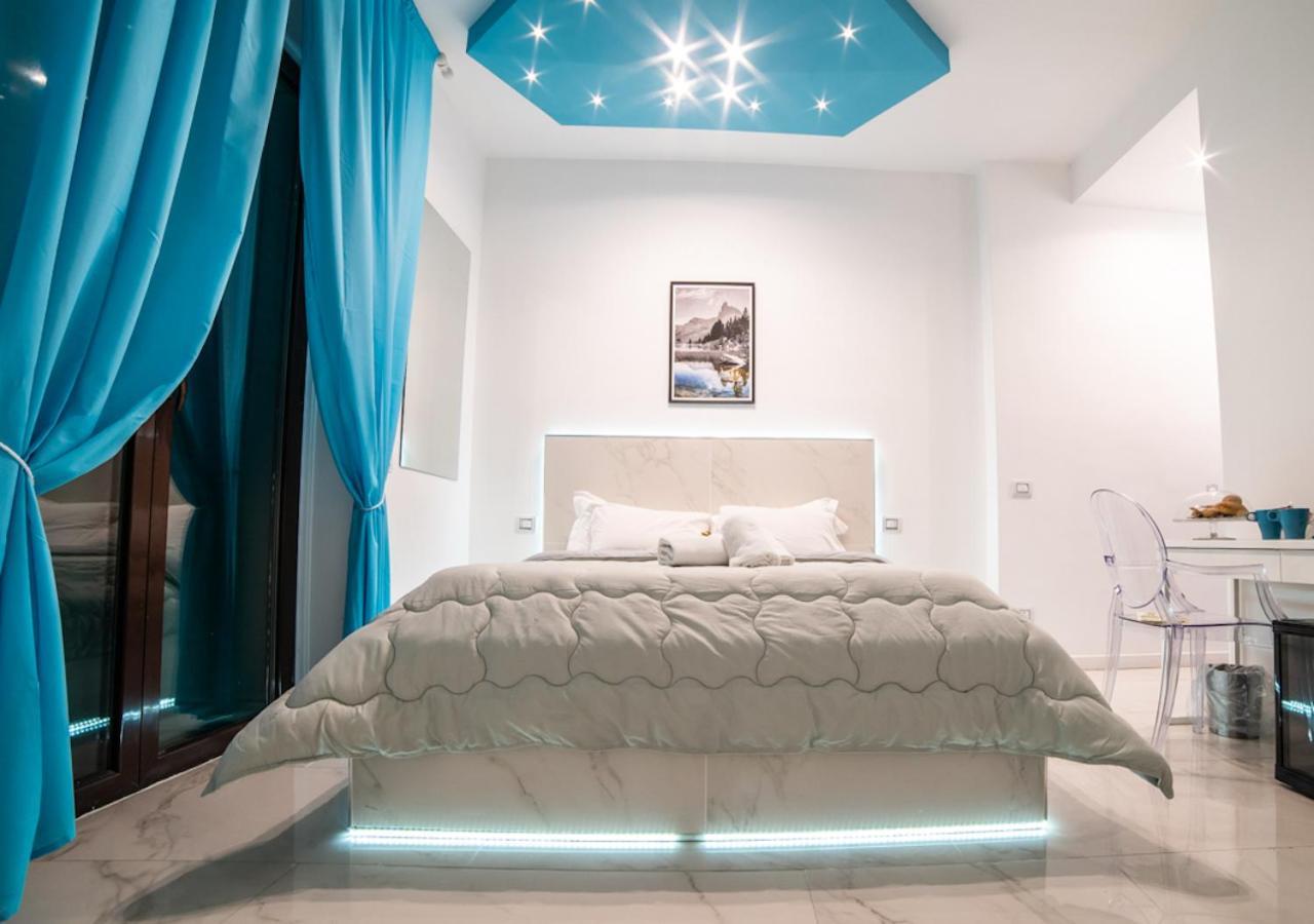 Mayfair Lifestyle Suites By Babylon Stay Napoli Eksteriør billede