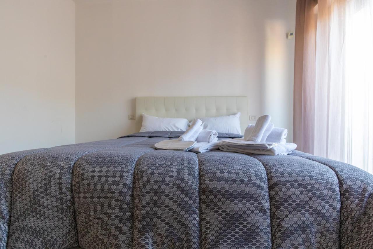 Mayfair Lifestyle Suites By Babylon Stay Napoli Eksteriør billede